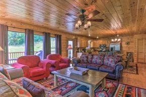 Deluxe Gatlinburg Retreat with Hot Tub and Mtn Views!